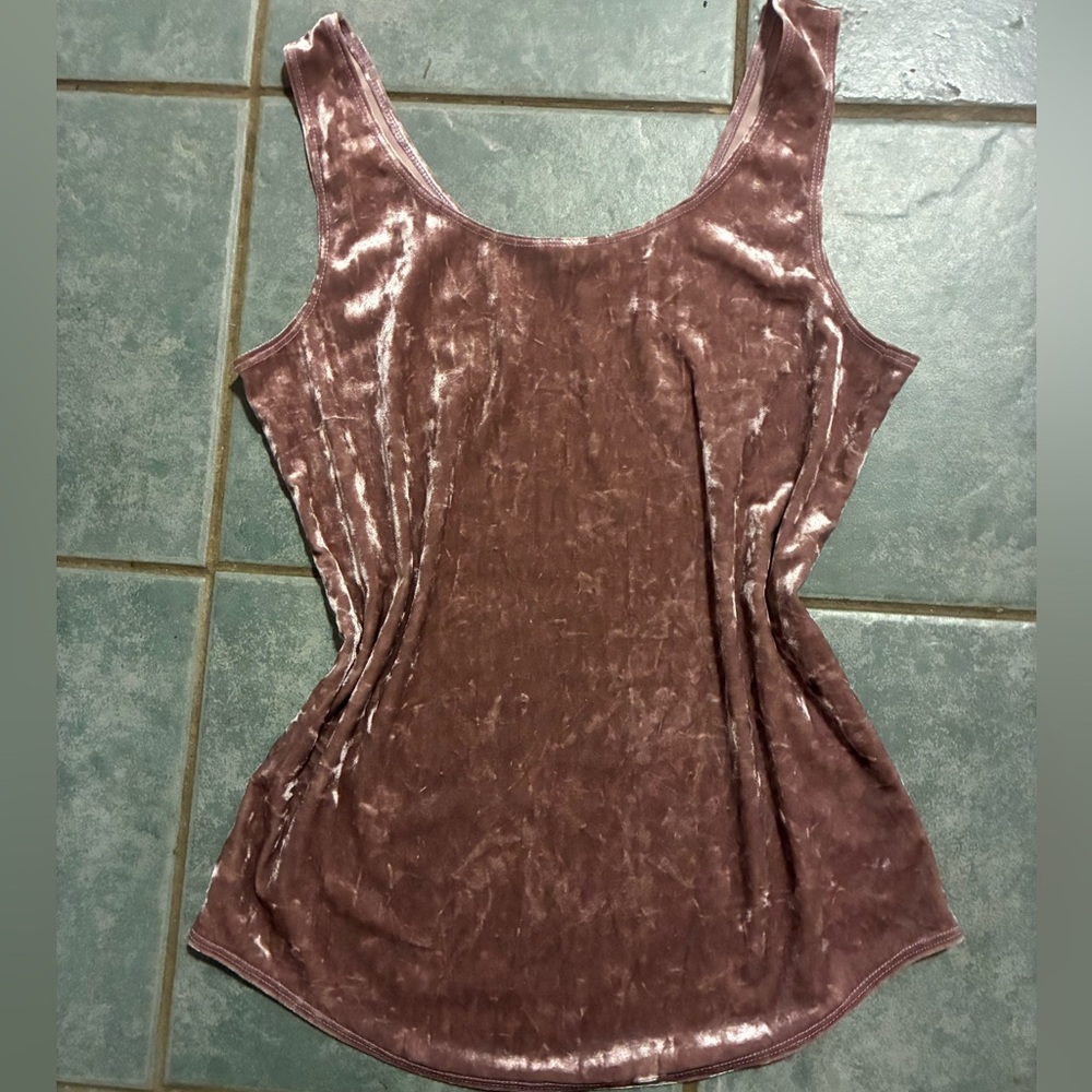M/L Pink Velvet Tank Top from Vetra Teeze
